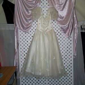 Vintage Prom or Wedding gown
